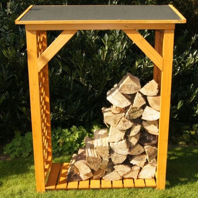 Legnaia da esterno in legno con tetto