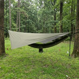 Amaca con zanzariera e tarp: set completo per campeggio e trekking
