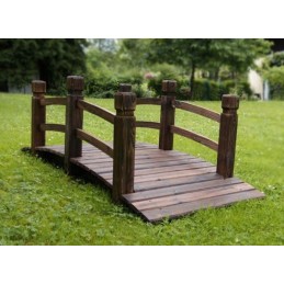 Ponte in legno per giardino