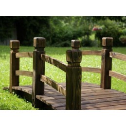 Ponte in legno per giardino e laghetto artificiale